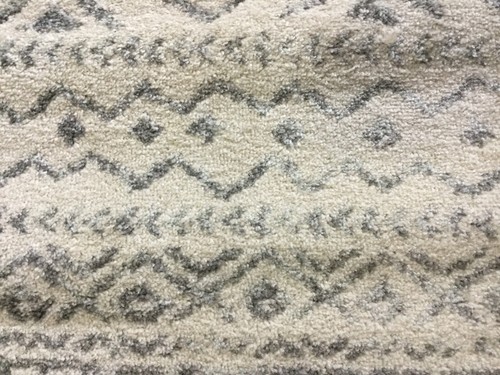 IVORY / GREY 2' X 9' Flaw in Rug, Reduced Price 1172659377 TUL267A-29 - Picture 2 of 4
