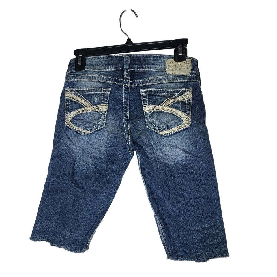 Silver Jeans Twisted Bootcut Reworked Denim Blue Jean Bermuda Shorts Size 26 - Image 2 of 4