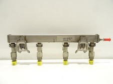 EINSPRITZDÜSEN DÜSENSTOCK Ford Mondeo III Hatchback 1.8 16V (CHBA)