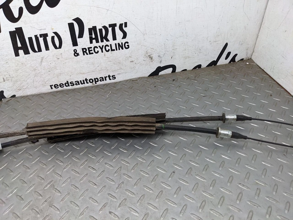 Juego de cables de freno de estacionamiento Pontiac Solstice 2006-2009 OEM 1180186 Foto 4 de 4