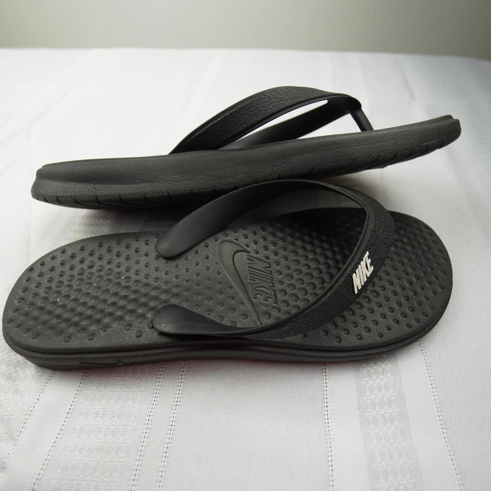 Nike Shoes Kids Size 10 Black Flip Flops Comfort Thong Sandals Pool Beach Slide - Image 3 of 4