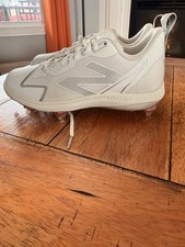 New Balance FuelCell Romero Duo Women's Softball Cleats