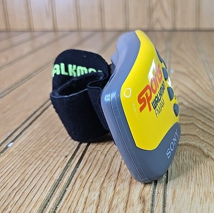 Sony SRF-M78 Sports Walkman Portable AM/FM Radio w/ Armband ...