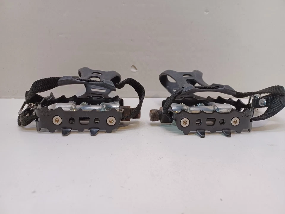 Wellgo Pedals & Straps; LU-926; 1/2” Spindle; New Old Stock - Image 2 of 4