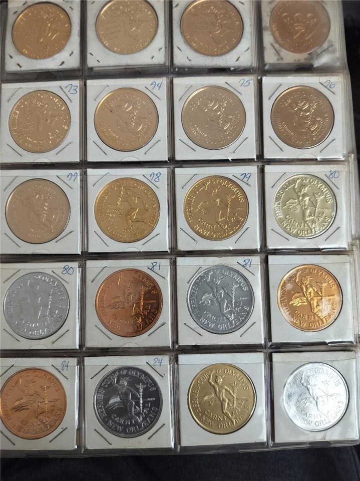 70s 400+ LOT Binder New Orleans Massive Mardi Gras Tokens Doubloons