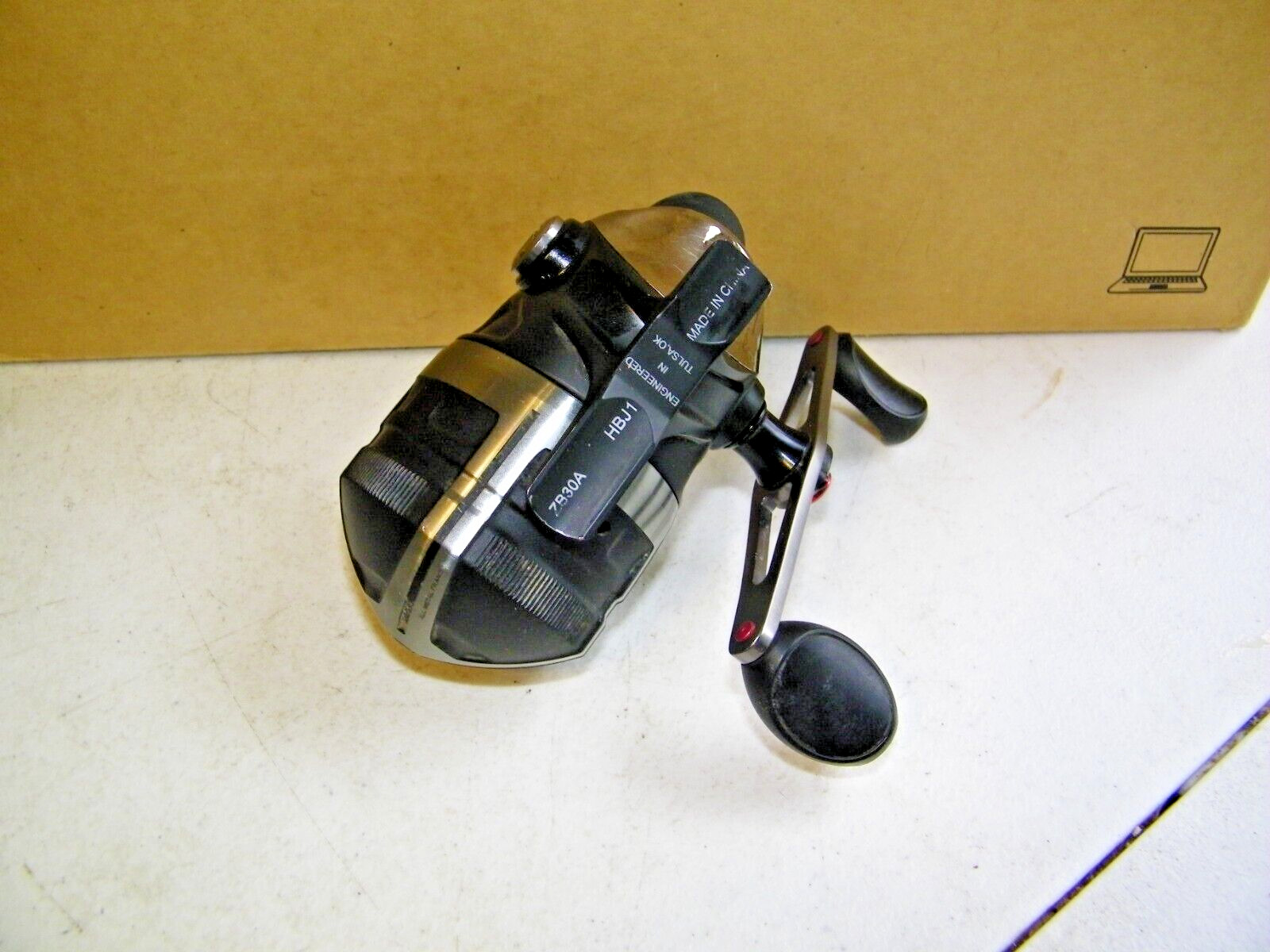 ZEBCO BULLET Spincast Reel Model ZB30A  HBJ1 all Metal Frame For Parts/Repair
