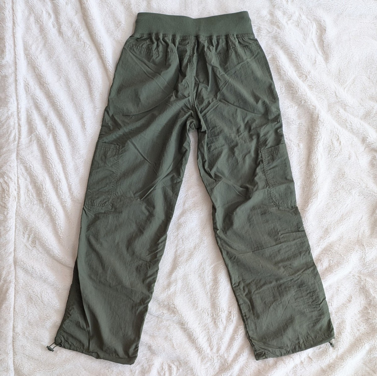 NWT No Boundaries Olive Green Wide Leg Parachute Pants Size