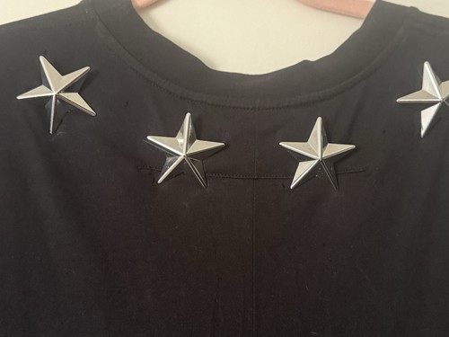 Givenchy Rottweiler Men's T-Shirt with Metal Stars – Size M - Picture 3 of 12