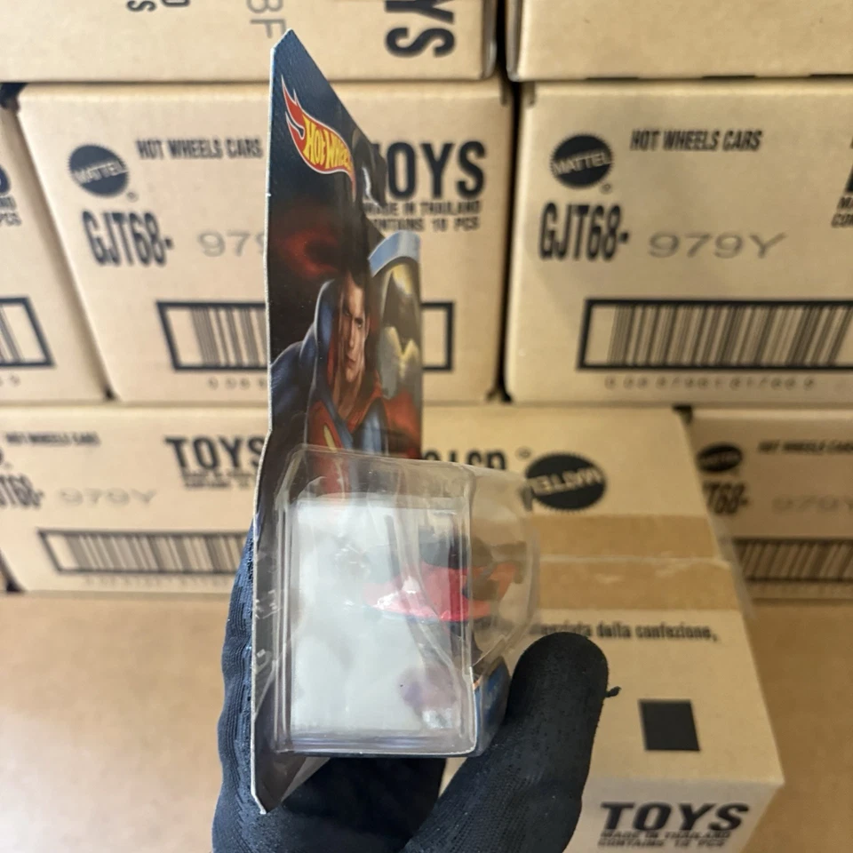 HOT WHEELS Man Of Steel - DC COMICS - Immagine 2 di 4