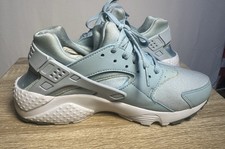 Nike Huarache Run Size 6Y Light Blue Colorway 654280- 410