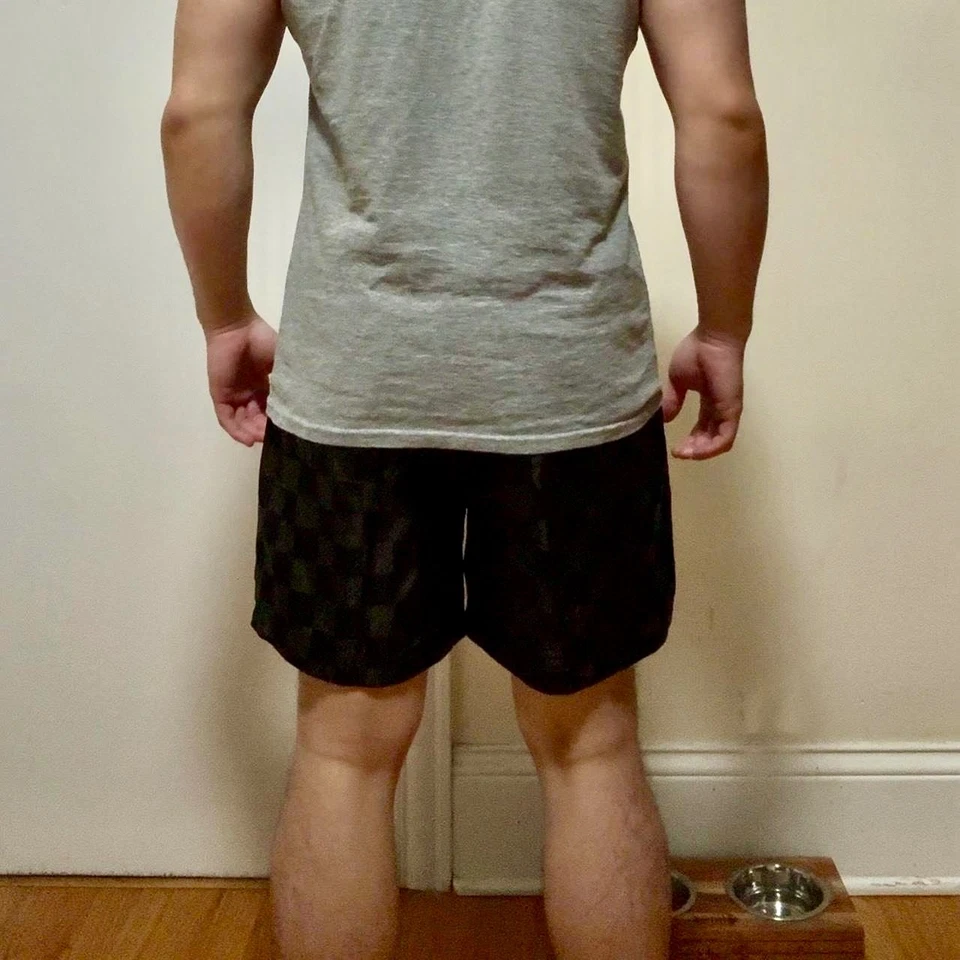 Shorts de futebol quadriculado Forever 21 anos 90 vintage Forever21 náilon cetim sedoso - Imagem 3 de 4