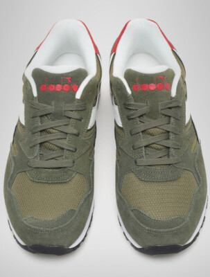 Diadora Sneakers Unisex For Men And Women.        Model N902S Size 9.5