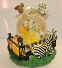 WALT DISNEY SAFARI CAR MICKEY MOUSE & DONALD & GOOFY LARGE  MUSICAL SNOWGLOBE