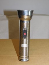 VINTAGE 7 1/4 HIGH EVEREADY FLASHLIGHT