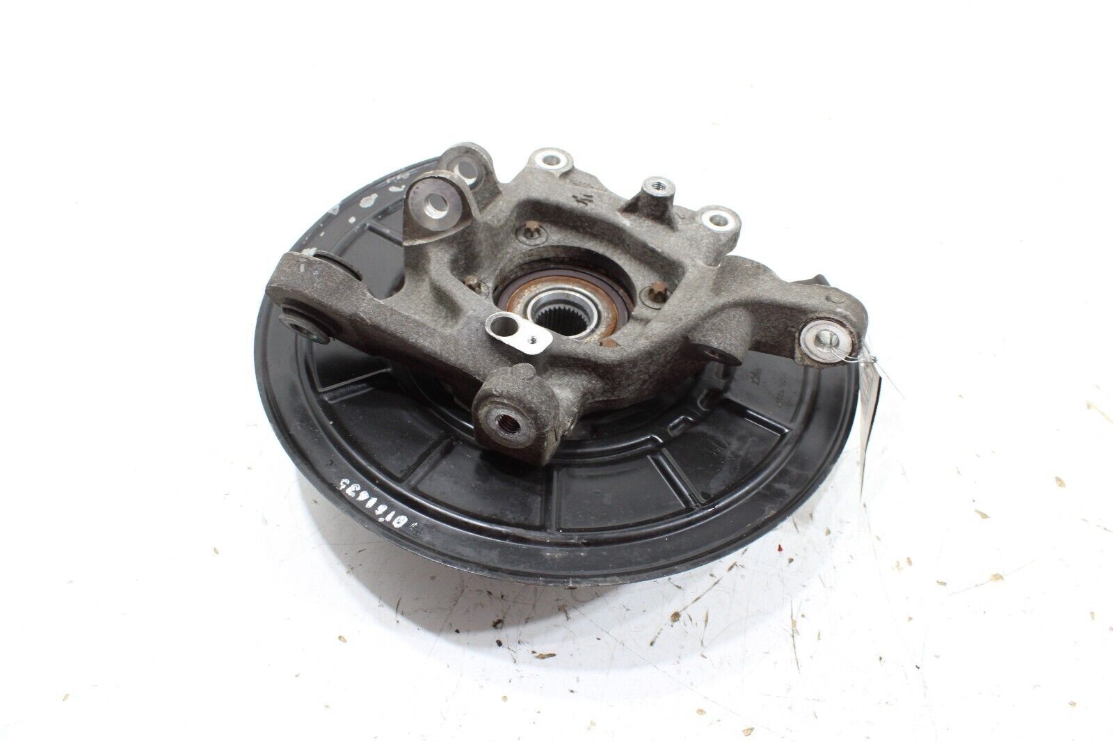 2014 - 2016 MASERATI GHIBLI AWD REAR LEFT DRIVER SIDE SPINDLE KNUCKLE HUB OEM