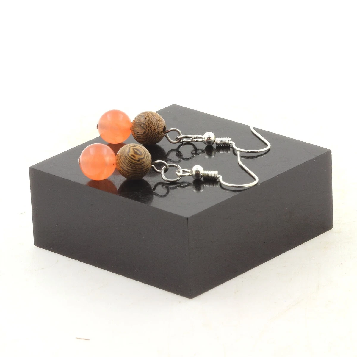 Boucles D'oreilles Pendantes Faites Main – Bois Et Cuivre – Orange Vif – Clous