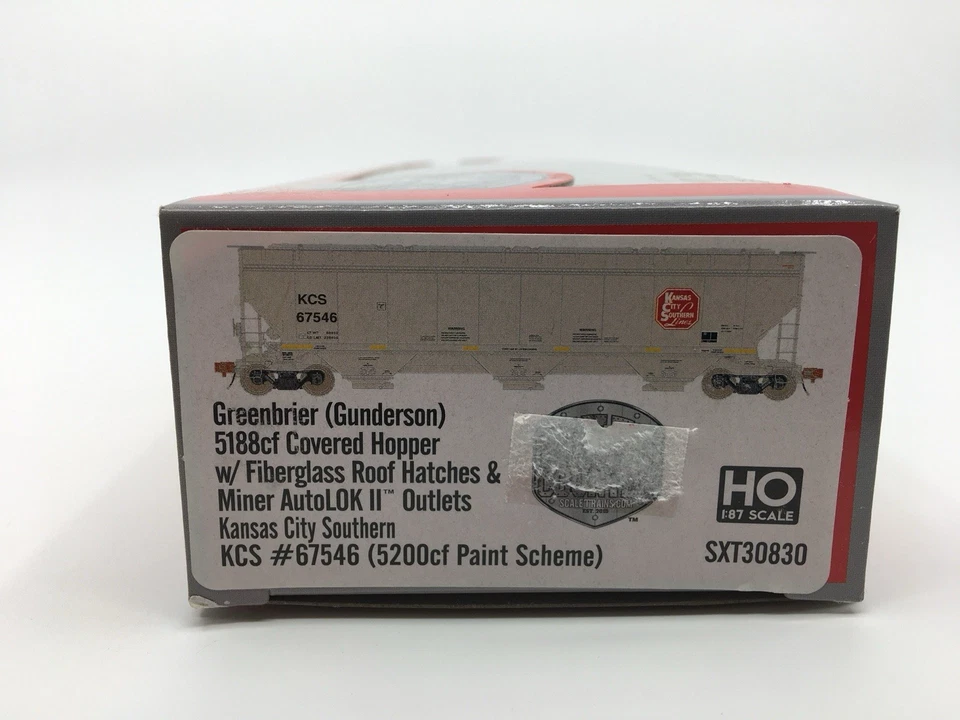 HO ScaleTrains Kansas City Southern Greenbrier 5188 cf Covered Hopper KCS #67546 - Image 2 of 2
