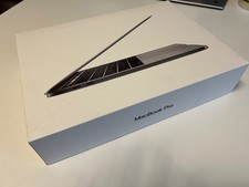 Apple Mac Book Pro 13 Zoll Touch Bar mit Zubehör