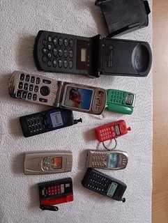 Gas Feuerzeuge Sammlung Telefon Handy