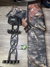 Lot Of 2 Archery Quivers Vista 3 Slot Camouflaged Hard Case & Fuse Quiver