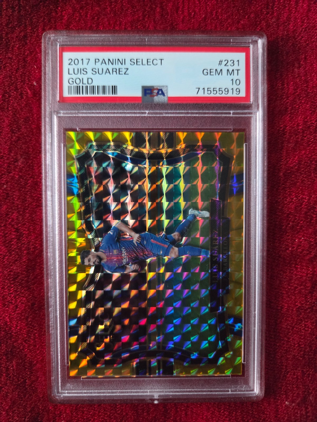 2017 Panini Select Field Level Barcelona #231 Luis Suarez Gold Prizm /10 PSA 10