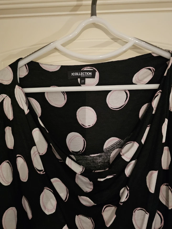 Ladies Black Sleeveless Top Spotty Size 22 By Debenhams Collection - Image 3 of 3