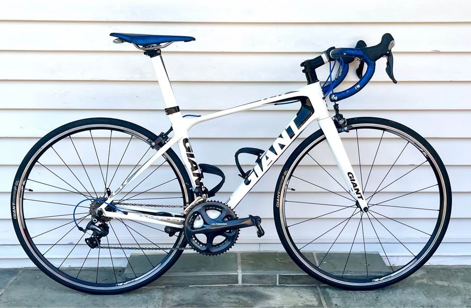 Small Giant TCR Advanced 2 Full Carbon Fiber Road Bike, Excellent Condition