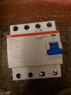 FI Schutzschalter ABB F204 40A 30mA 0,03A 3P+N  2CSF204101R1400