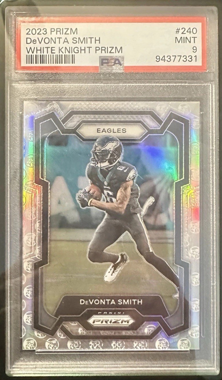 2023 Panini Prizm Devonta Smith #240 White Knight /3 EAGLES  🦅 PSA 9 MINT 
