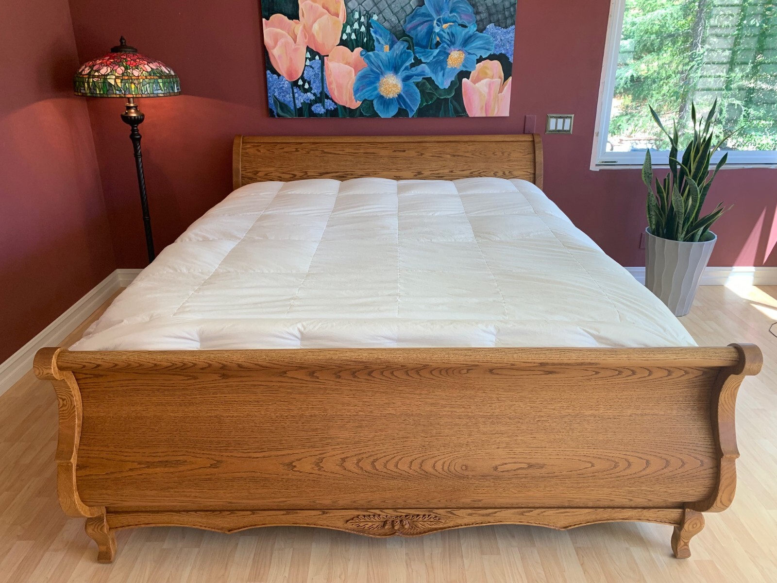 OAKWOOD INTERIORS VERSAILLES "SLEIGH BED" CALIFORNIA KING, SOLID CARVED