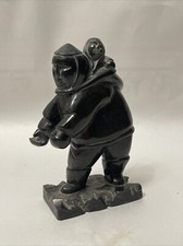 INUIT ALASKAN BLACK HARD STONE CARVED STATUE FIGURE WITH PAPOOSE