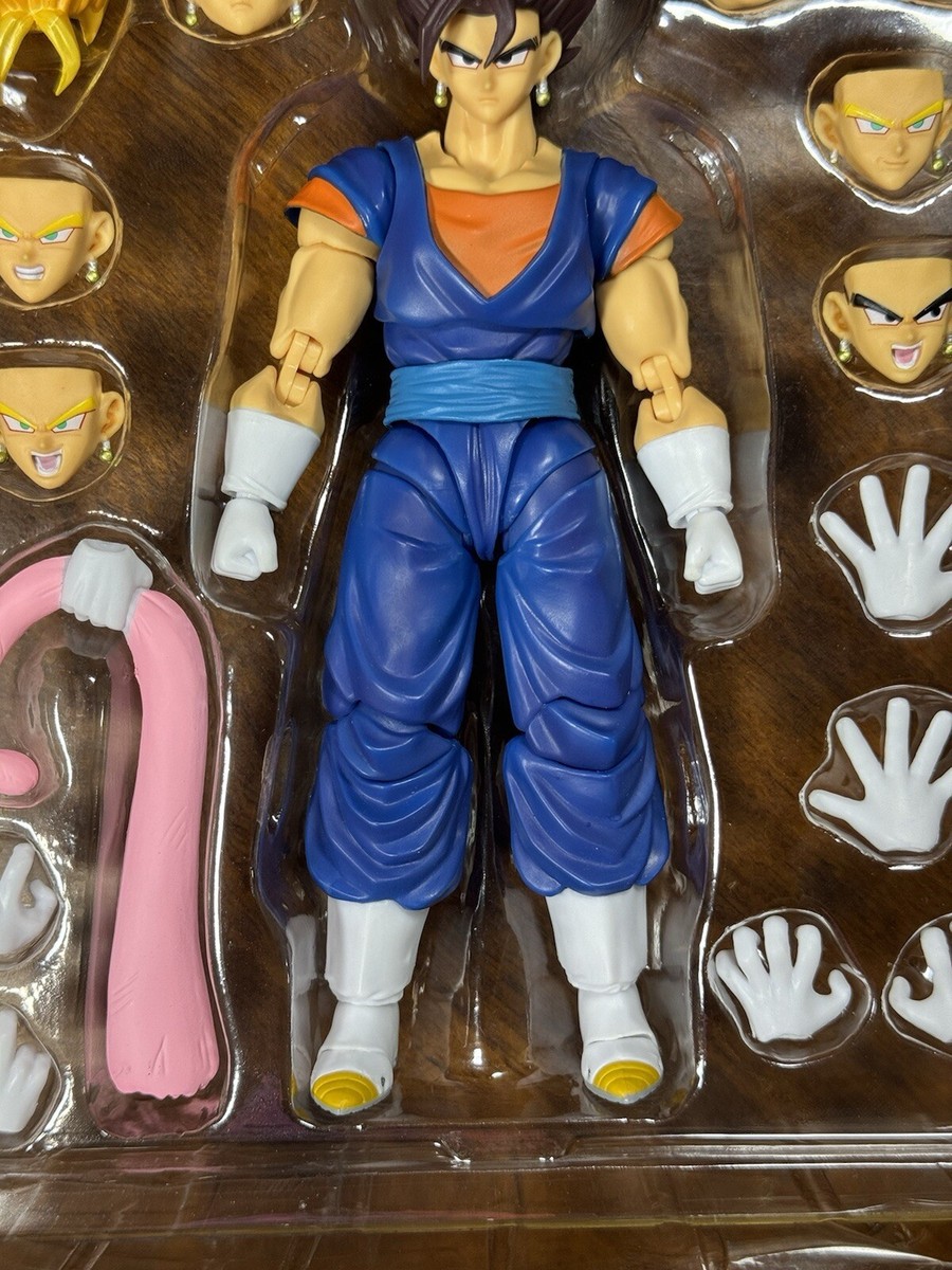 SH Figuarts Dragon Ball Z Demoniacal Fit Vegito Ultimate Fighter