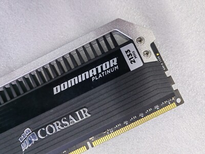 CORSAIR 8GB DDR3 2133 Desktop DIMM RAM Dominator PLATINUM