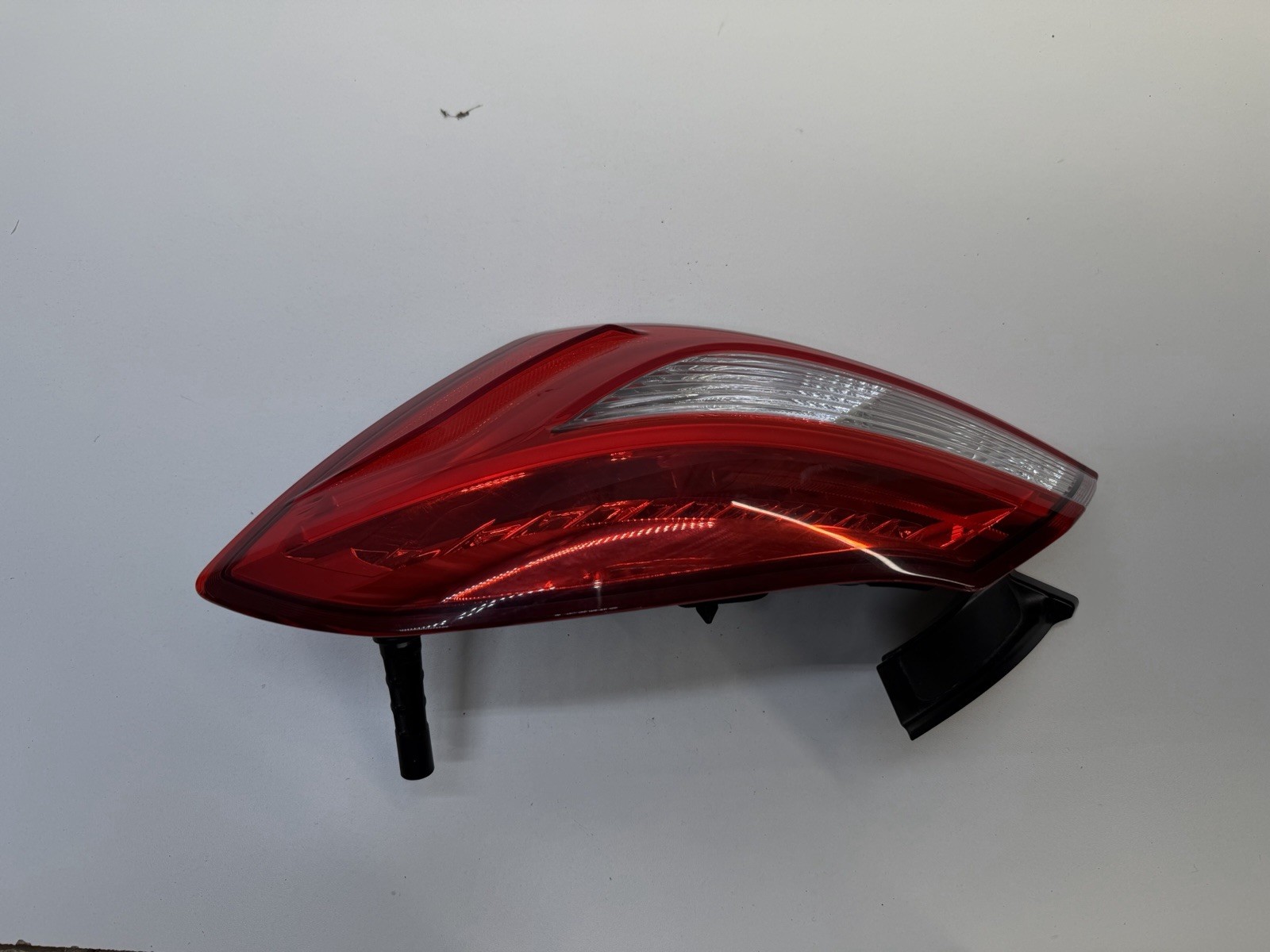 Maserati Ghibli 2014-2019 REAR+RIGHT+OUTER Tail light