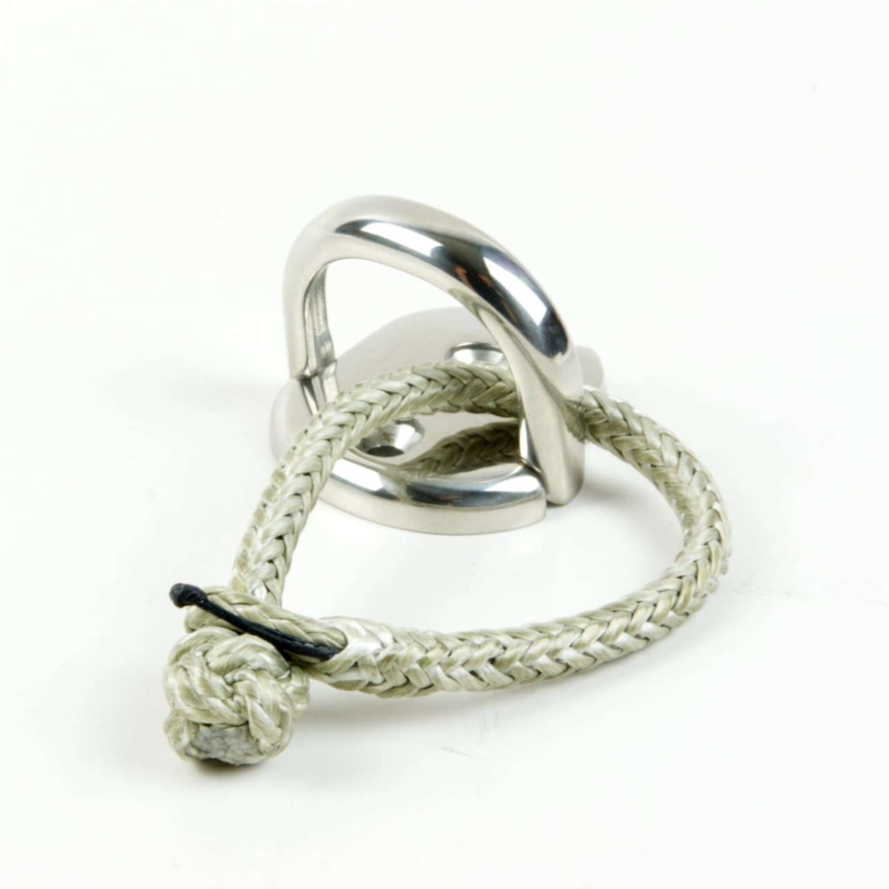 Manille en Dyneema 6 mm grise idéale pour simplifier les manœuvres