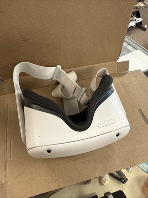 Meta Oculus Quest 2 Standalone VR Headset White