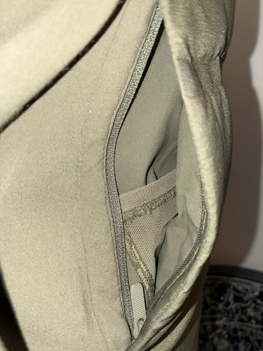 Lululemon Down & Around Jacket Olive Green Size 8 Hooded 800 Fill Down - Picture 5 of 7