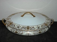 Noritake 16034 / 175 Christmas Ball Covered Oval Vegetable Bowl