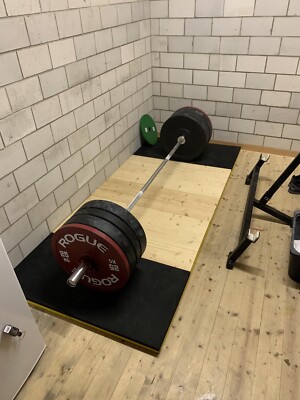 New Modular Lifting Platform x Wood and Rubber Gym