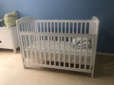 gumtree baby cot