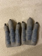 Mattel 2017 Jurassic World Velociraptor Rubber Claws Costume Glove Toy Pair