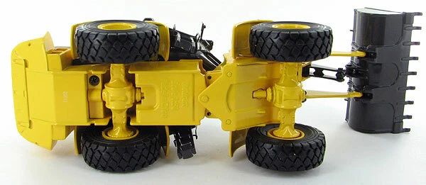 Cargador de ruedas articulado Motorart (#13782) escala 1/50 diecast New Holland W300C Foto 3 de 4