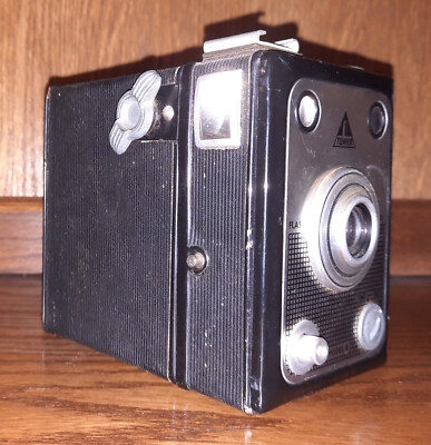 Vintage 1950s Tower Model 8 120mm Box Camera West Germany