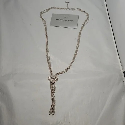 New York & company silver rhinestone heart tassel necklace NWT - Picture 5 of 6