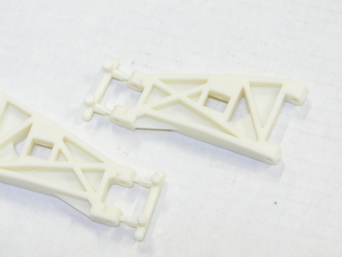 NEW ASSOCIATED RC10 89 MASAMI HIROSAKA EDITION Arms Front Wide