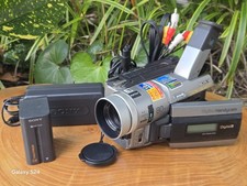 1033398 Sony DCR-TRV310 Camcorder Digital8 Hi8 NTSC Nightshot Tested w/ Charger