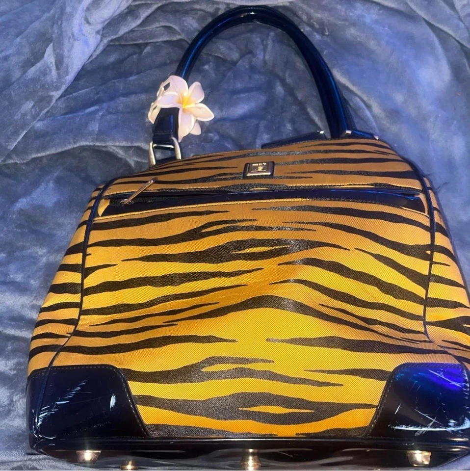 DIANE Von FURSTENBERG Bag Travel Tote Overnight Tiger Animal Print Durable - Image 2 of 4