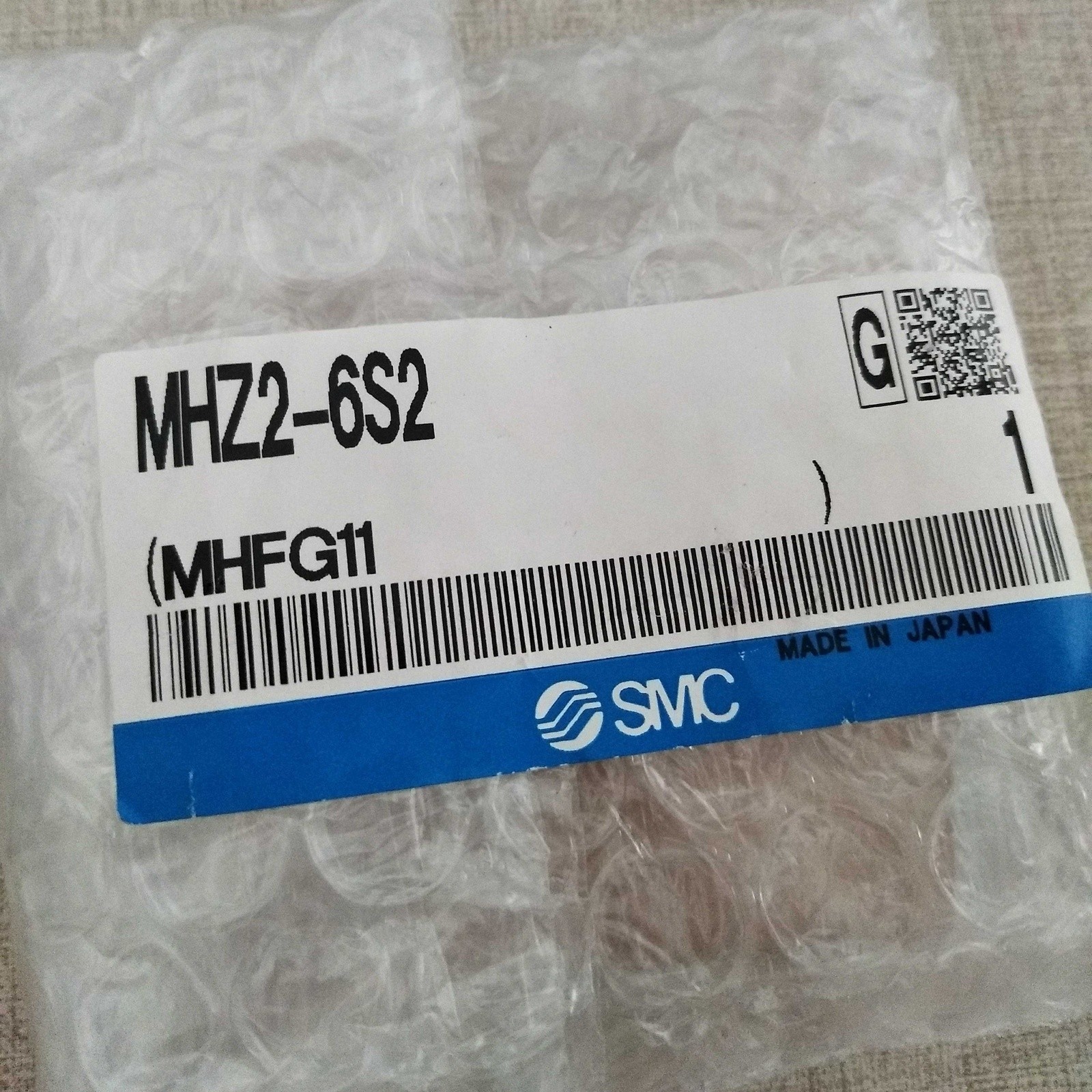 ONE NEW SMC MHZ2-6S2 Pneumatic Finger cylinder *yt