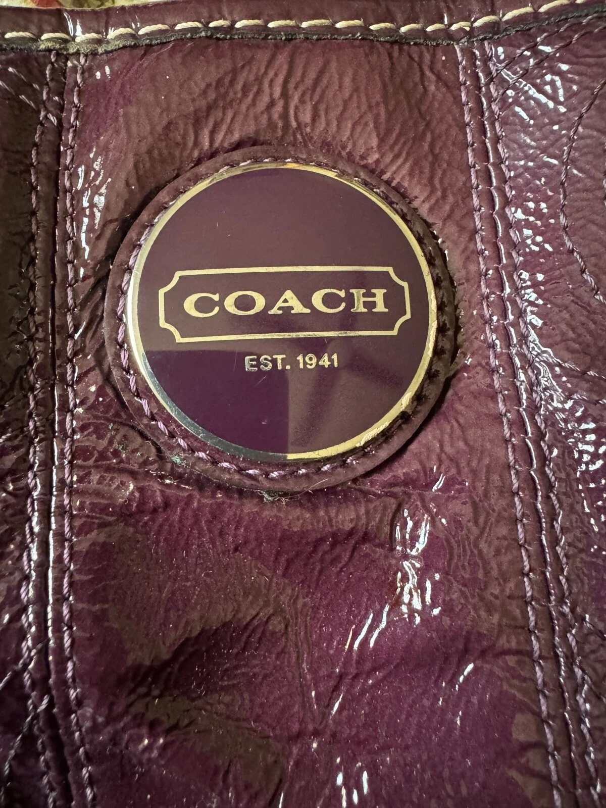 Borsa da trasporto Coach Plum F15658 firmata cucita in pelle verniciata