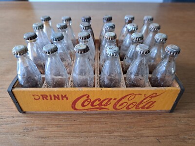 Coca Cola miniature wooden bottle crate with 24 bottles. 15.5 x 10 cm